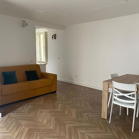 Dora House Napoli Apartment Ngoại thất bức ảnh