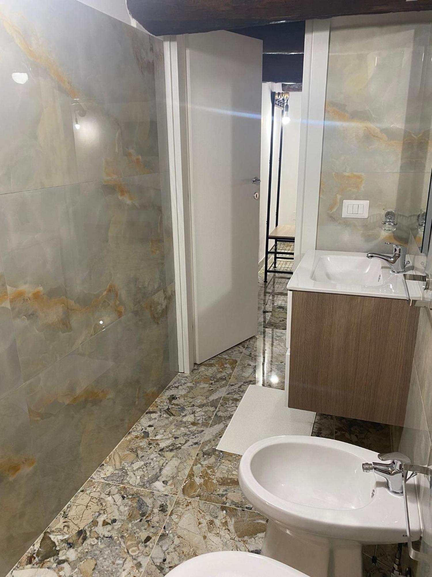 Dora House Napoli Apartment Ngoại thất bức ảnh